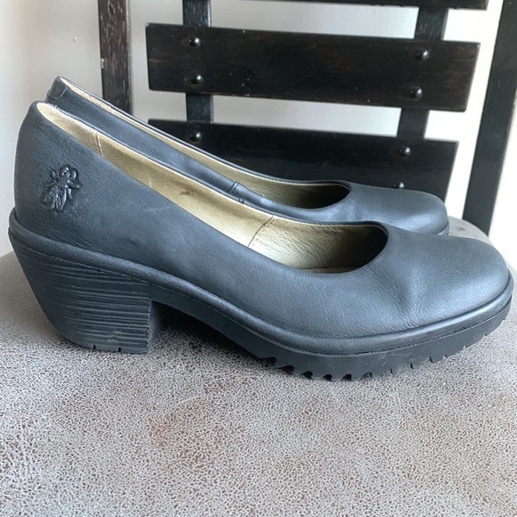 fly london walo pump